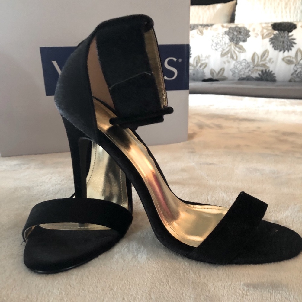 High heel strappy sandal